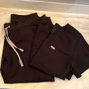 Figs! Black Large Catrina top, large petite Zamora pants. Excellent condition